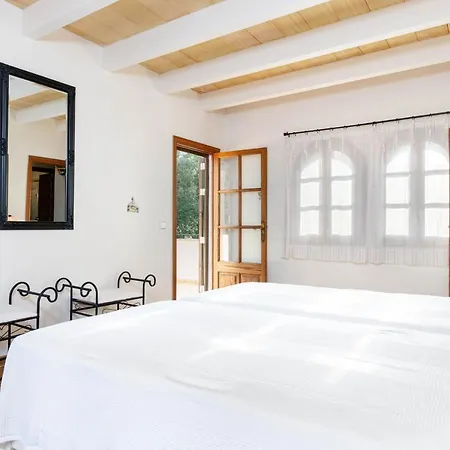 Yourhouse Jaume, Quiet With Private Pool In Villa