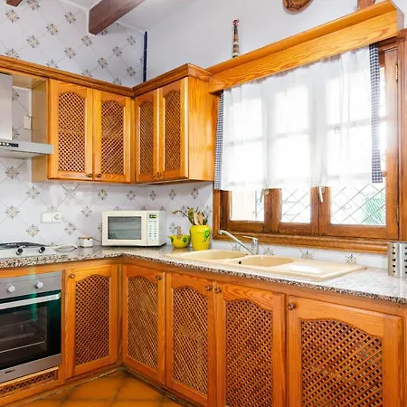 Yourhouse Jaume, Quiet With Private Pool In *